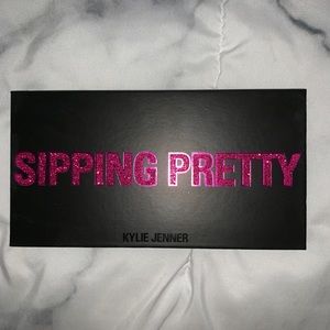 Kylie Cosmetics Sipping Pretty palette